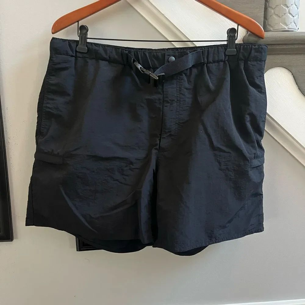 Lands’ End Black Belted Swim Trunks sz L 36-38 EUC